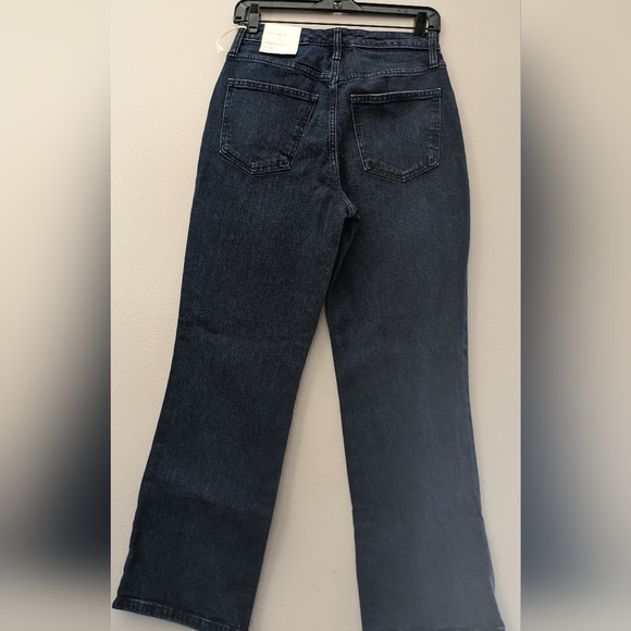 Women's dark blue jeans. - Picture 4 of 10